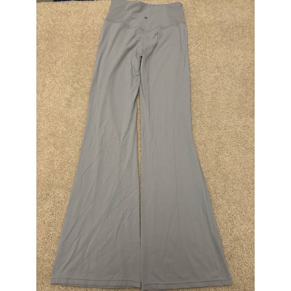 Women's Athleta Elation Flare Leggings Light Blue Size MT Preppy - Picture 2 of 5